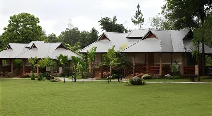 Chiangkham Luang Resort Chiang Dao Exterior foto